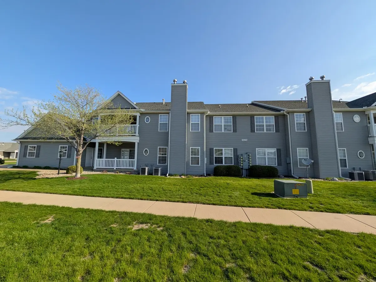 3020 E Stillwater Landing #101, Urbana, IL 61802 - #1