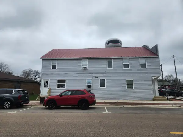 106 W Comanche Avenue, Shabbona, IL 60550