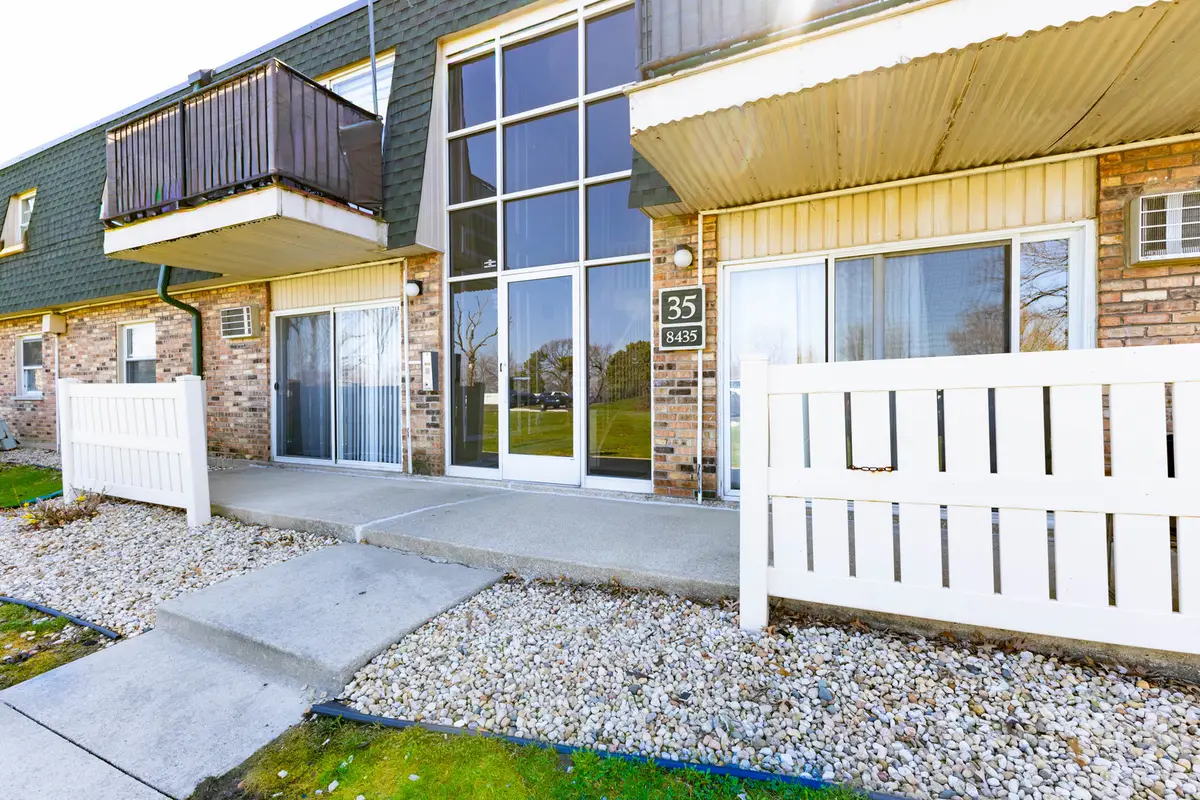 8431 W 99th Terrace #35-205, Palos Hills, IL 60465 - #1