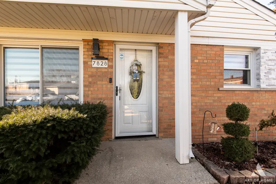 7828 Lotus Avenue, Burbank, IL 60459 - #3
