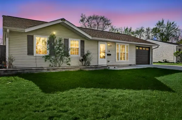 604 Newberry Drive, Streamwood, IL 60107