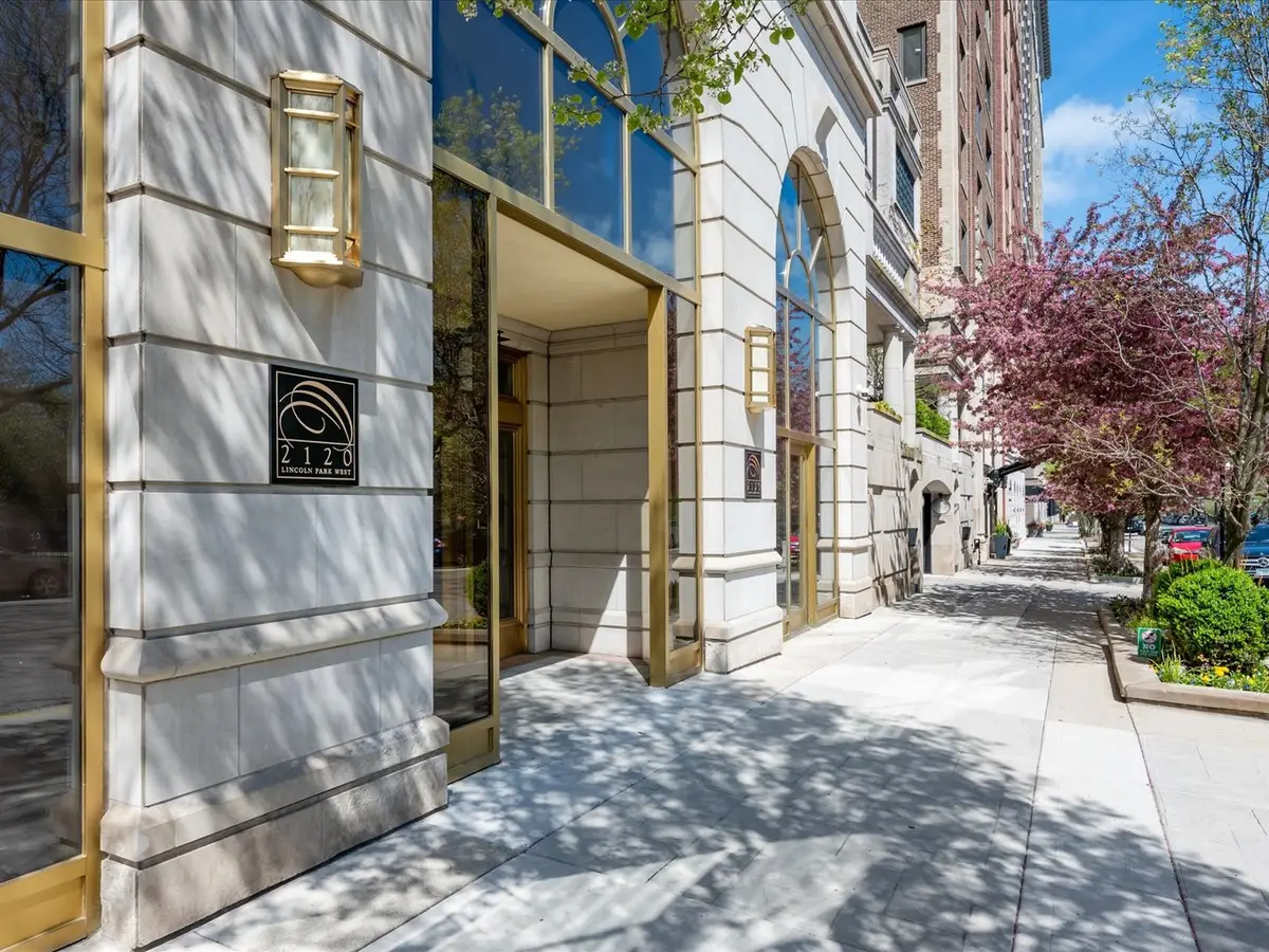 2120 N Lincoln Park West #15, Chicago, IL 60614 - #1