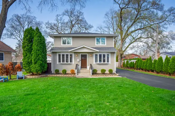 216 N Washington Street, Westmont, IL 60559