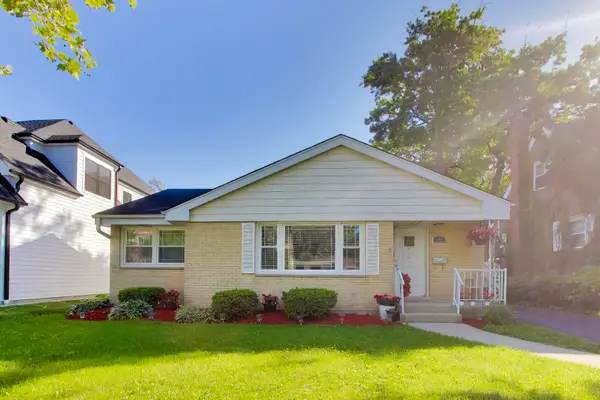 458 W Alma Street, Elmhurst, IL 60126