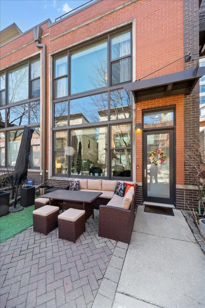 930 N Howe Street #930, Chicago, IL 60610 - #2