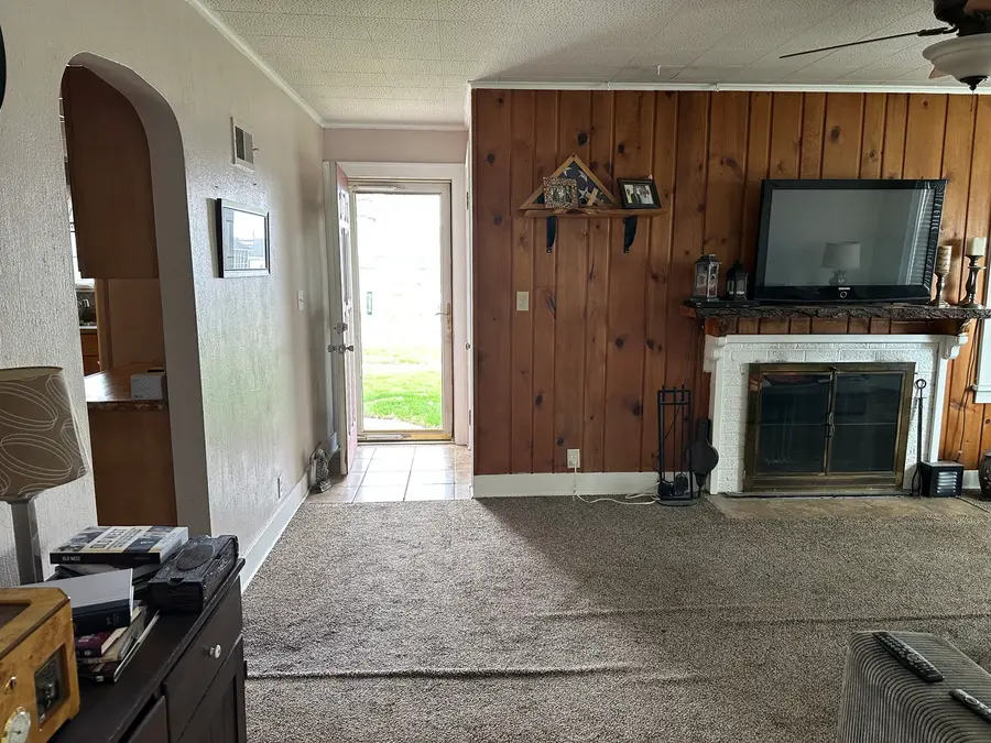 627 Genesee Avenue, Morrison, IL 61270 - #2