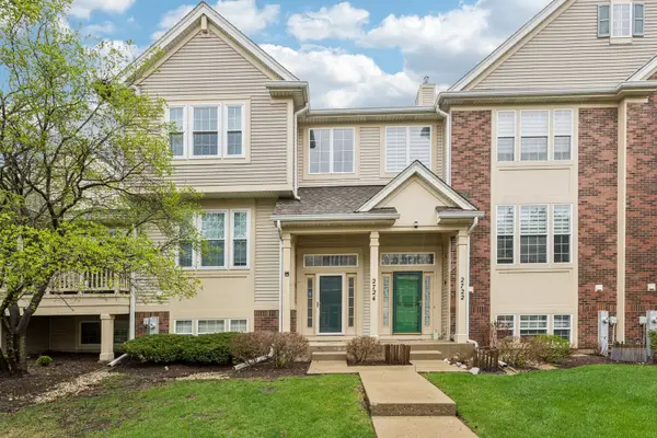 2724 N Greenwood Avenue, Arlington Heights, IL 60004