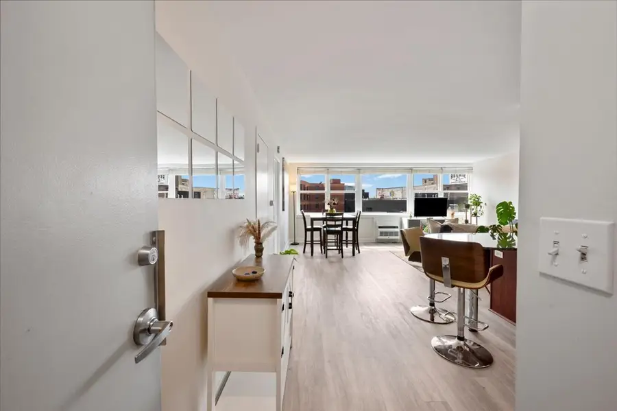 2300 N Commonwealth Avenue #7H, Chicago, IL 60614 - #3