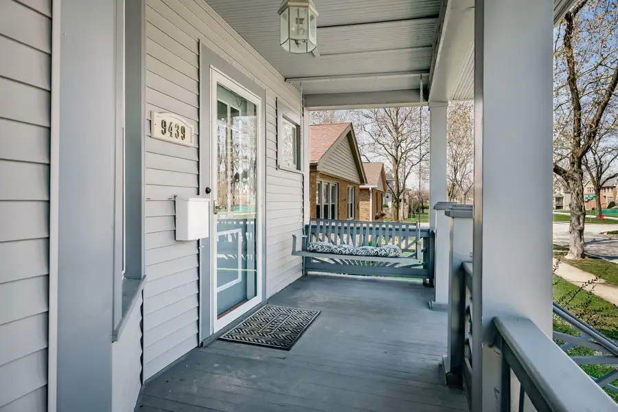 9439 Congress Park Avenue, Brookfield, IL 60513 - #3