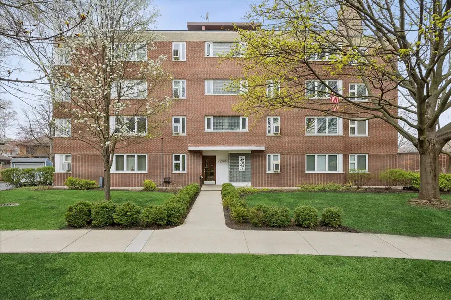 7208 Oak Avenue #2SE, River Forest, IL 60305 - #2