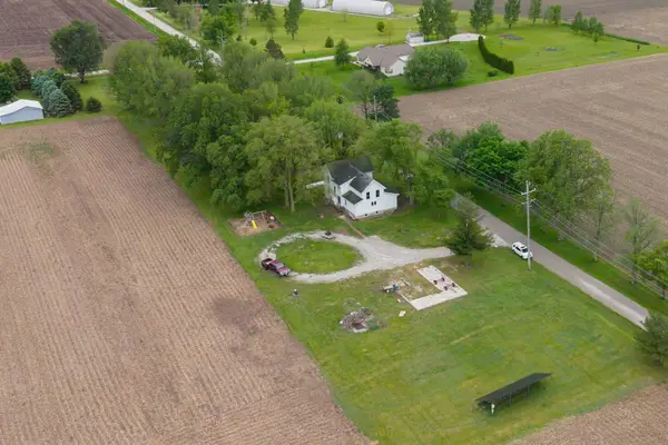 12610 N 1900 East Road, Fairbury, IL 61739