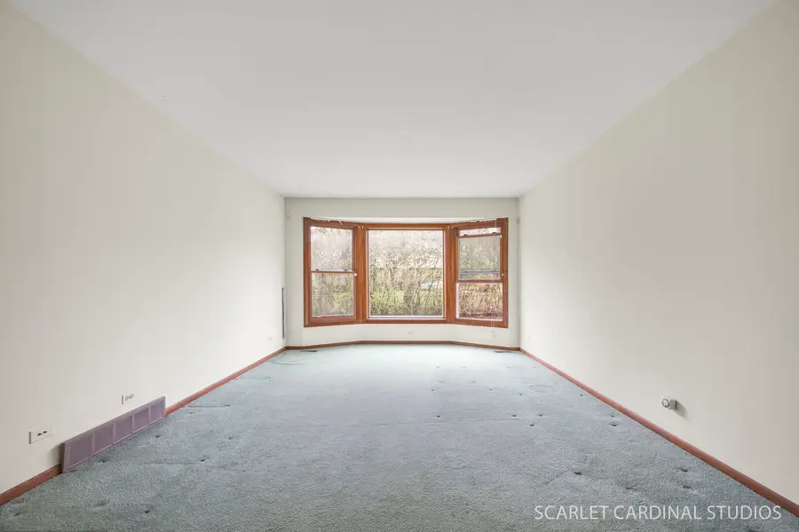 1110 S Fernandez Avenue, Arlington Heights, IL 60005 - #2