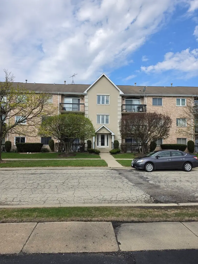 7902 Nagle Avenue #2S, Burbank, IL 60459 - #1