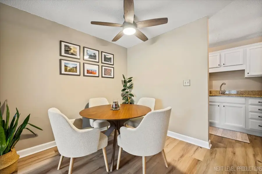 2222 S Stewart Avenue #1C, Lombard, IL 60148 - #3