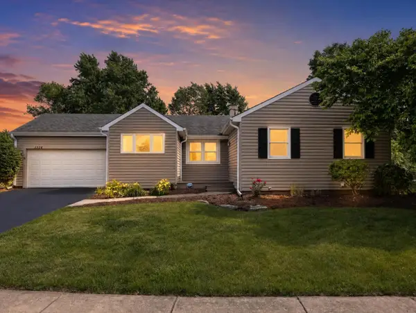 1328 Creighton Avenue, Naperville, IL 60565