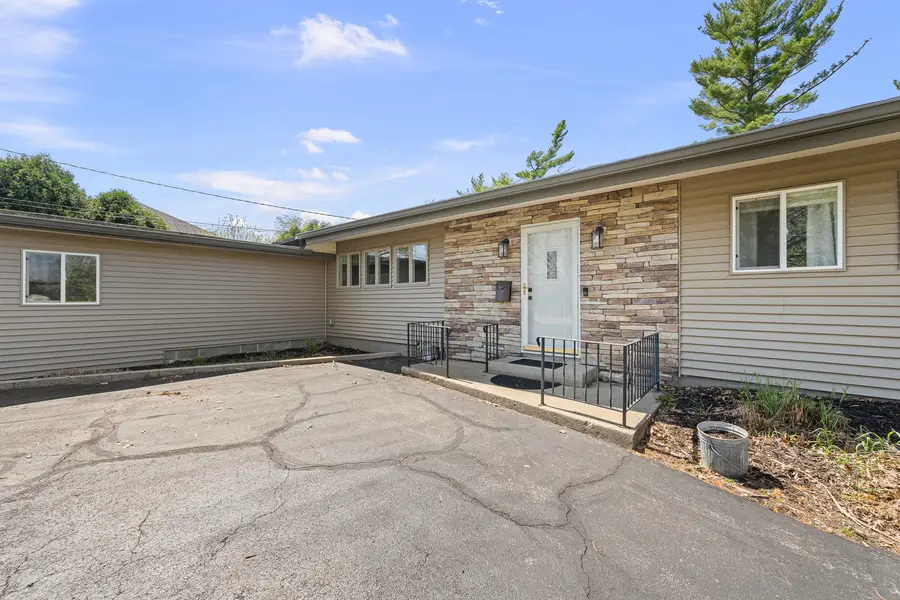 237 Birch Place, Kewanee, IL 61443 - #3