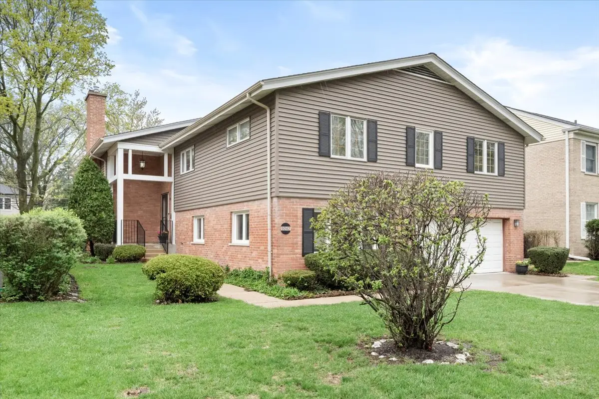 9242 Ridgeway Avenue, Evanston, IL 60203 - #1