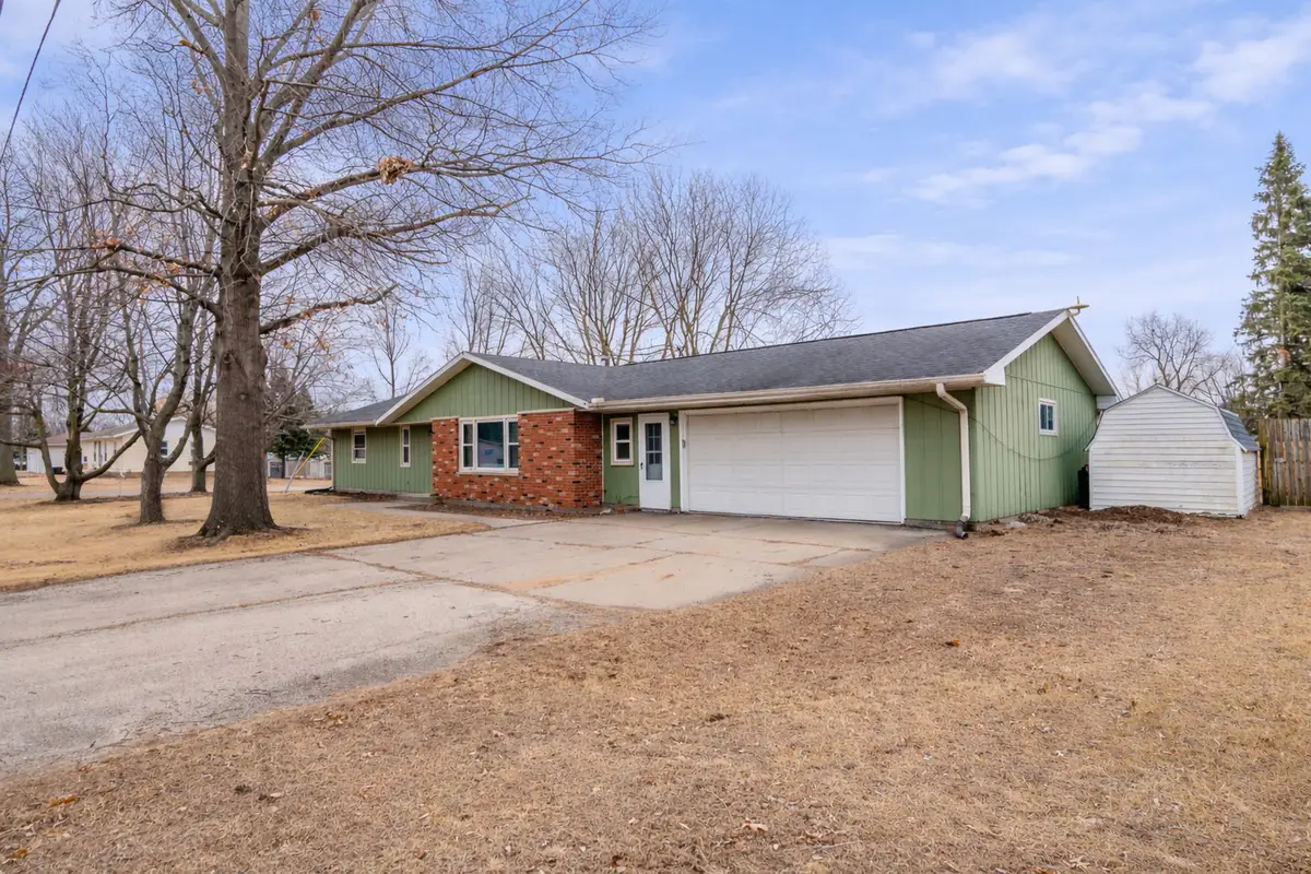 300 Highland Avenue, Erie, IL 61250 - #1