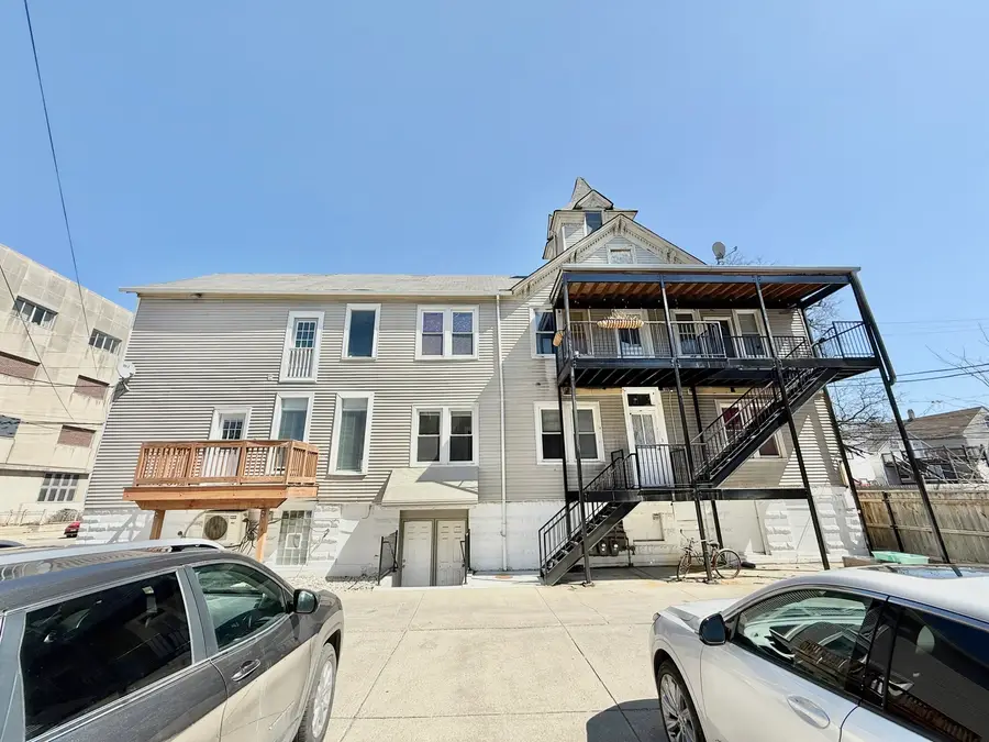 2947 W Cortland Street, Chicago, IL 60647 - #2