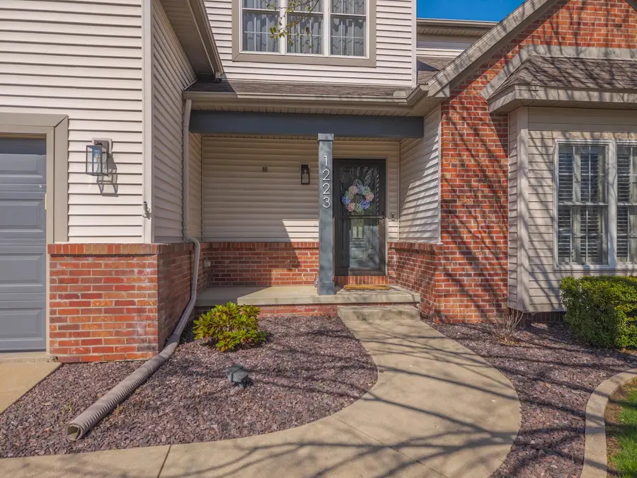 1223 Joy Walk Way, Normal, IL 61761 - #2