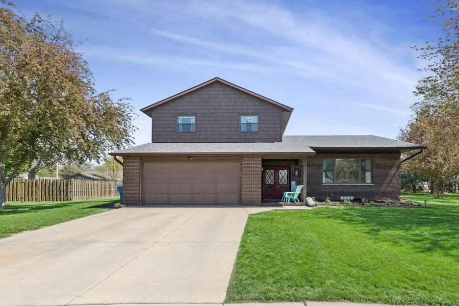 220 10th Circle, De Witt, IA 52742 - #2