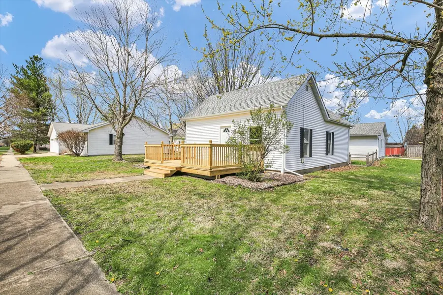 305 E Main Street, Ogden, IL 61859 - #3