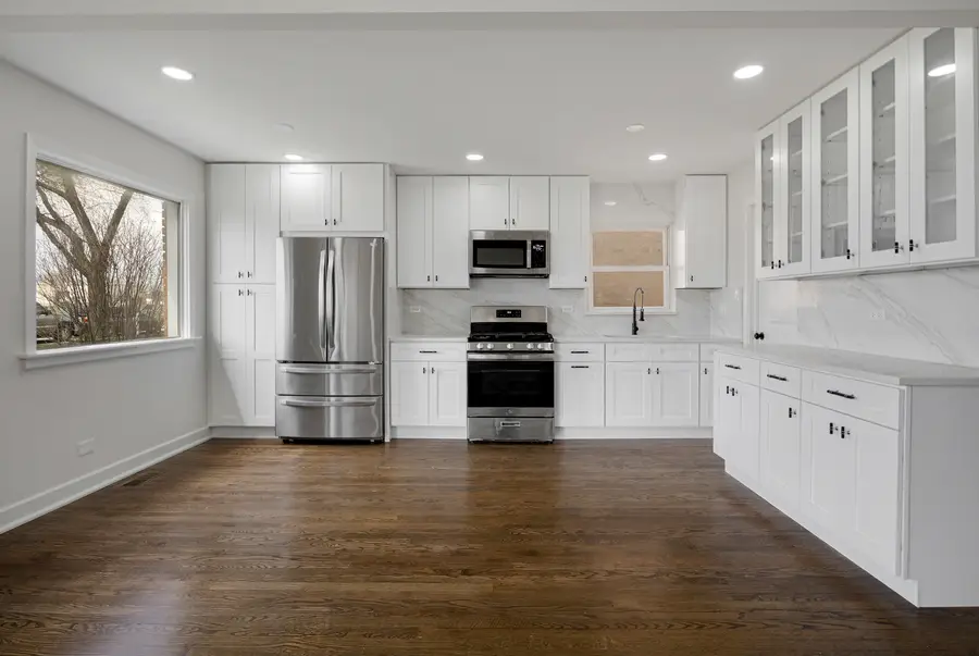 7727 New England Avenue, Burbank, IL 60459 - #2