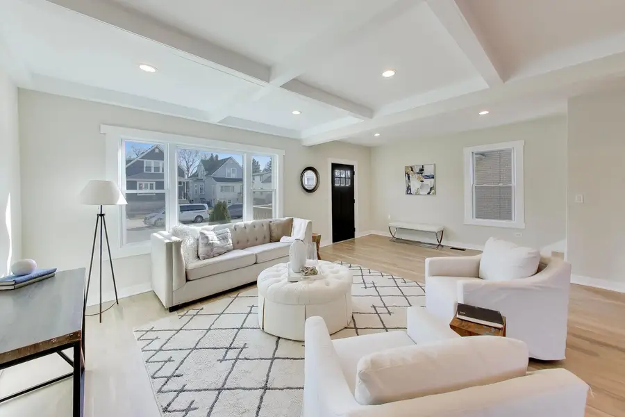 6730 W Dakin Street, Chicago, IL 60634 - #3