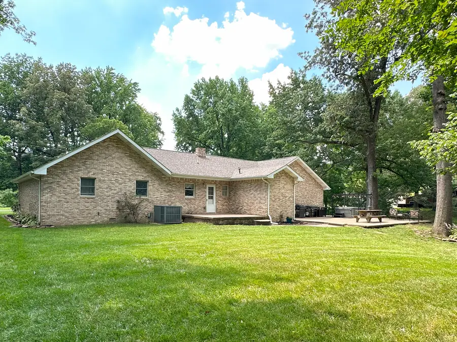 2863 Parker Drive, Metropolis, IL 62960 - #2
