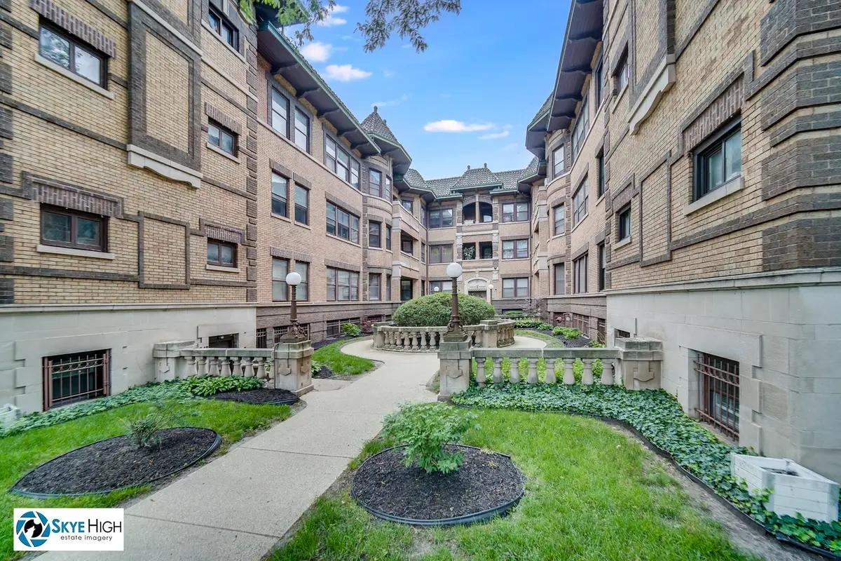 945 E Hyde Park Boulevard #2, Chicago, IL 60615 - #1