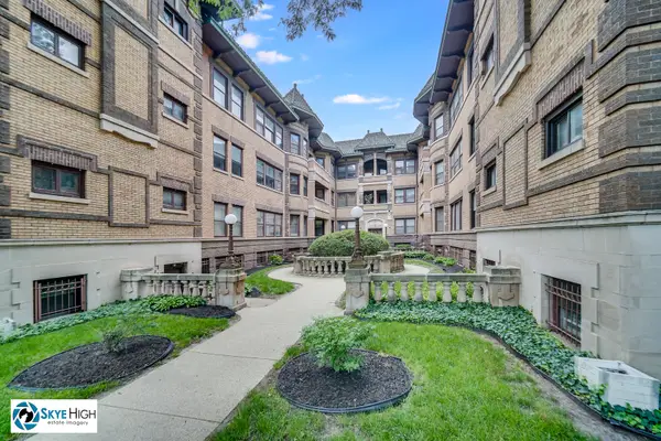 945 E Hyde Park Boulevard #2, Chicago, IL 60615