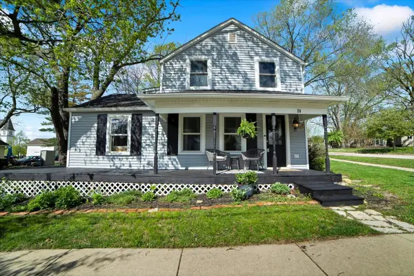 26 E Van Buren Street, Oswego, IL 60543