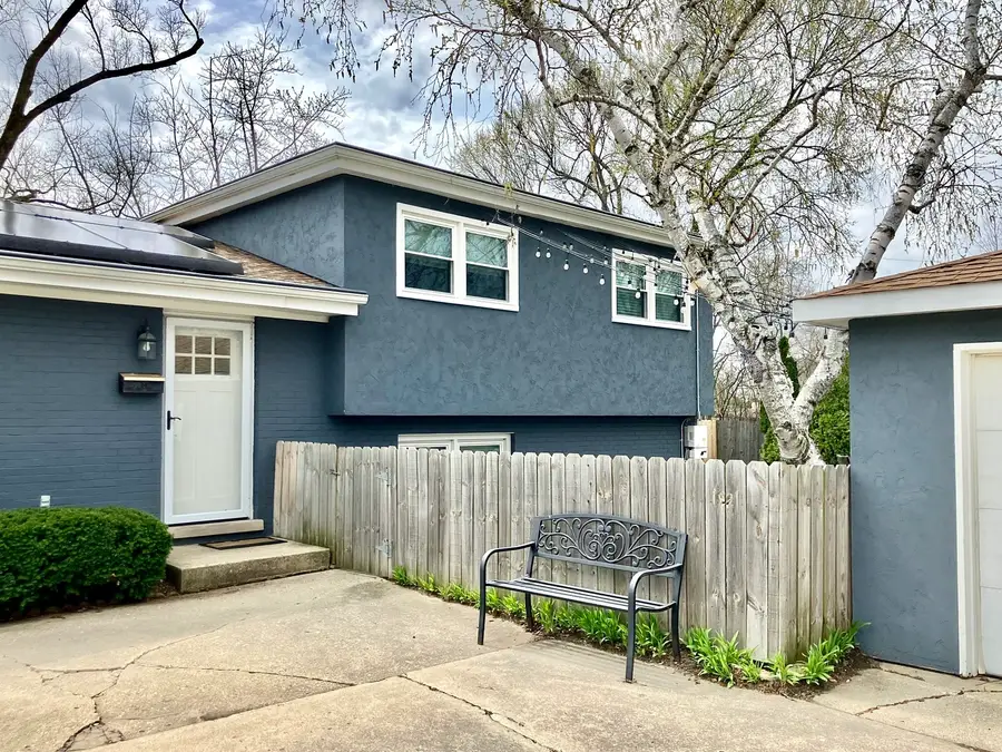 1230 Greenwood Court, Deerfield, IL 60015 - #2