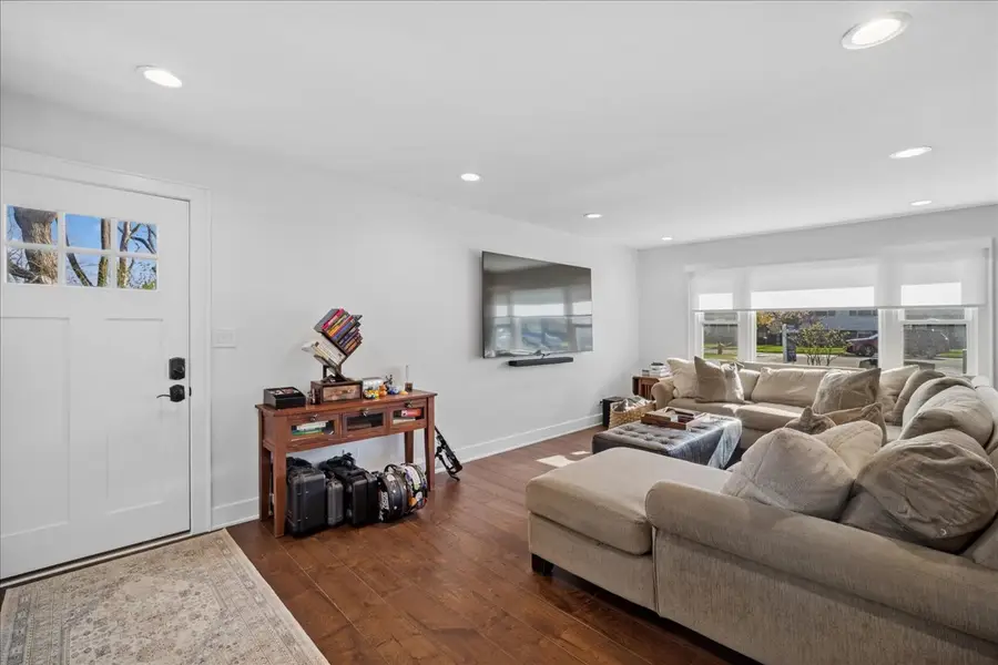 1230 Greenwood Court, Deerfield, IL 60015 - #3