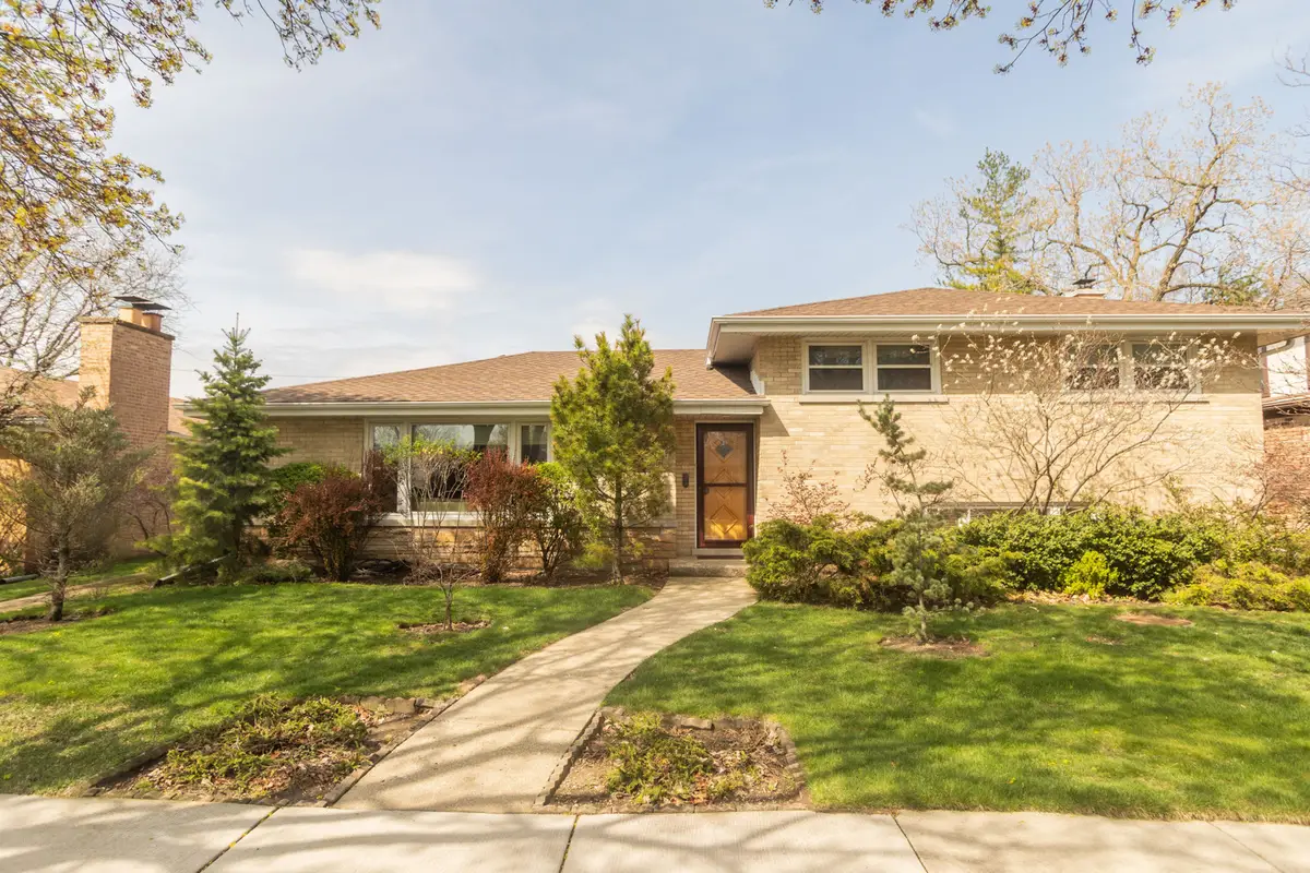 7650 Kenton Avenue, Skokie, IL 60076 - #1