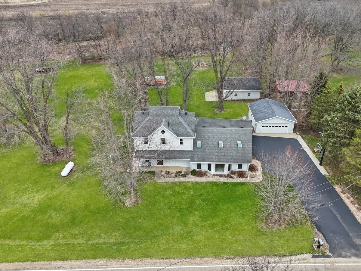 2472 W Red Oak Road, Freeport, IL 61032 - #1