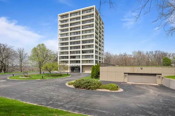 1337 21st Avenue #4D, Rock Island, IL 61201