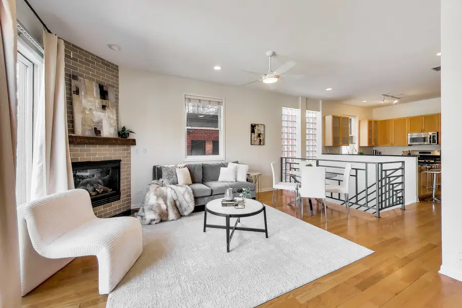 2026 W Pierce Avenue #4, Chicago, IL 60622 - #3