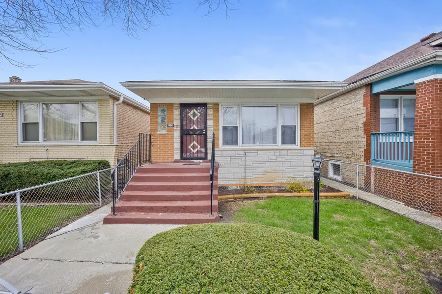 9520 S Yale Avenue, Chicago, IL 60628 - #2