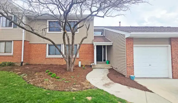 111 Autumn Court #111, Buffalo Grove, IL 60089