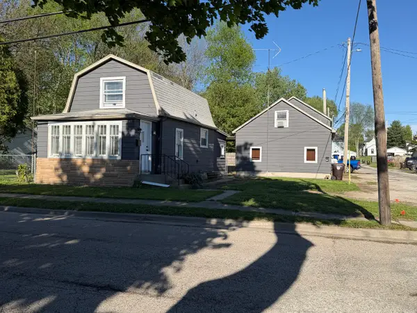 104 S State Street, Lincoln, IL 62656