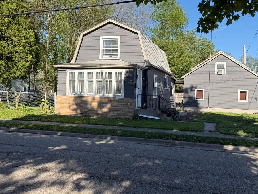 104 S State Street, Lincoln, IL 62656 - #3