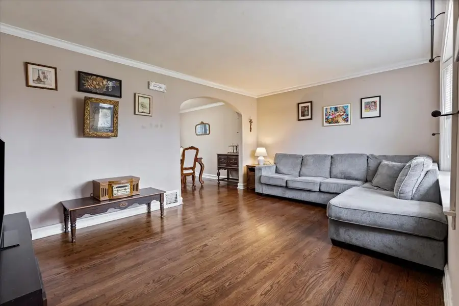 9542 S Campbell Avenue, Evergreen Park, IL 60805 - #3