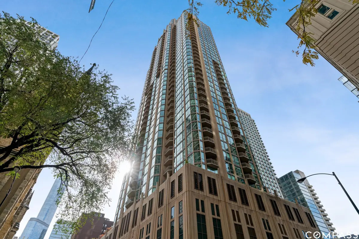 21 E Huron Street #3301, Chicago, IL 60611 - #1