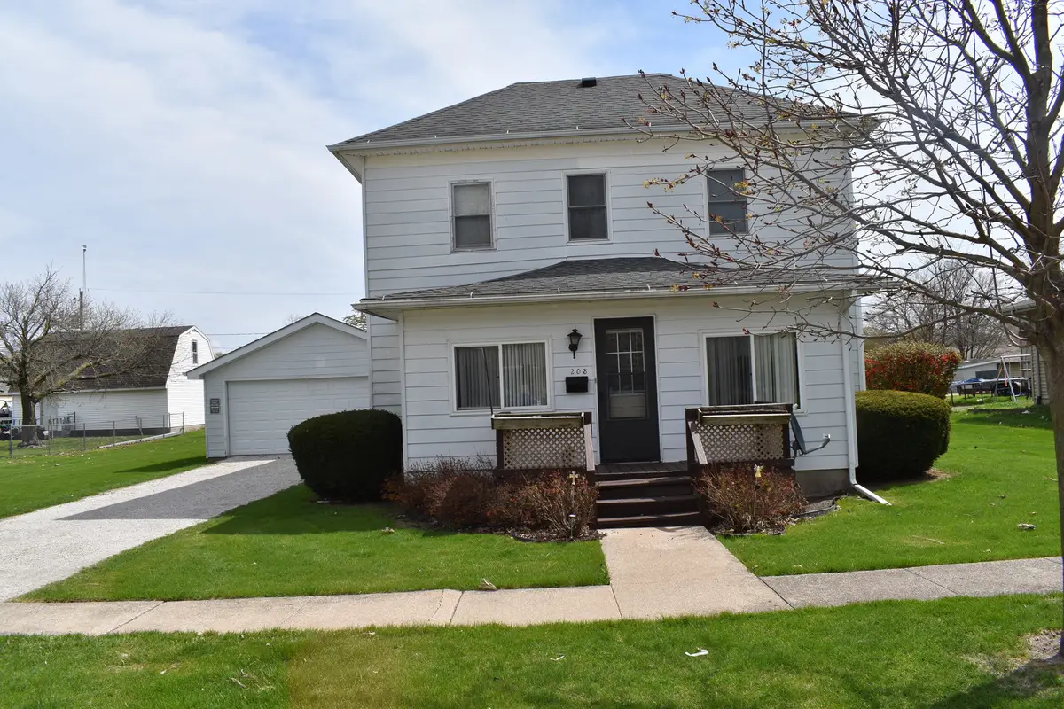 208 S Jefferson Street, Flanagan, IL 61740 - #1