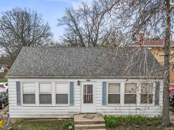 1811 Odgen Avenue, Lisle, IL 60532