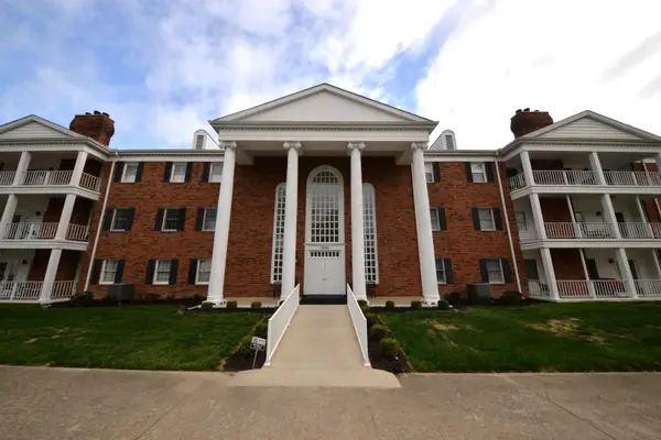 3500 Victoria Avenue #304, Mt Vernon, IL 62864