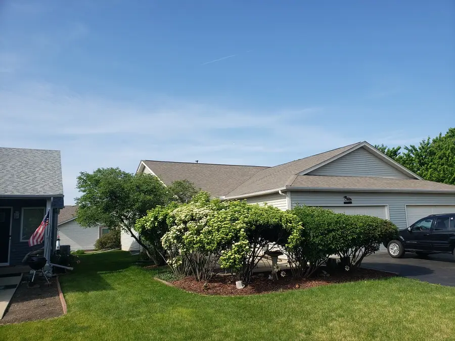 50 S Juniper Drive, North Aurora, IL 60542 - #3