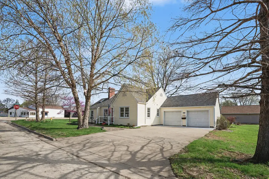 720 4th Avenue, Camanche, IA 52730 - #2
