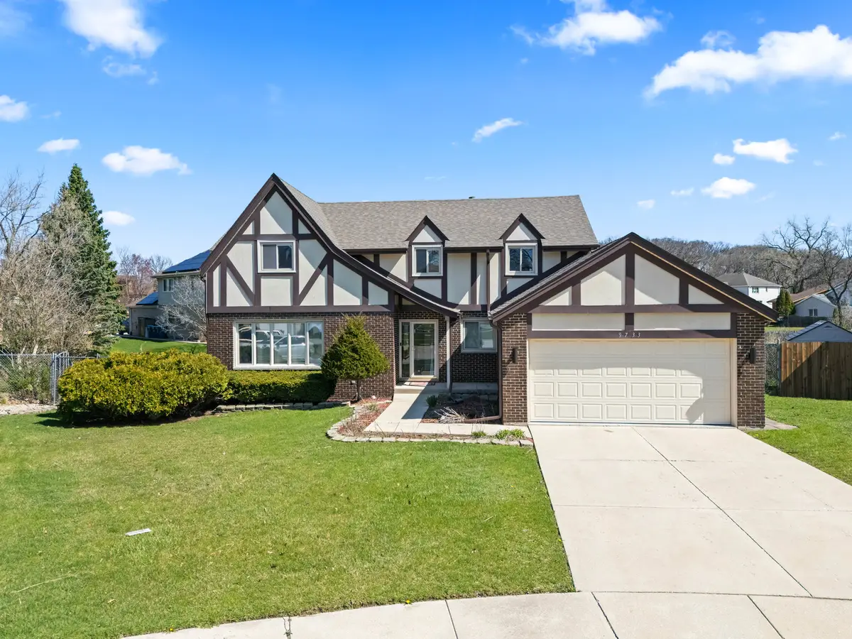 9733 S Cambridge Court, Palos Hills, IL 60465 - #1